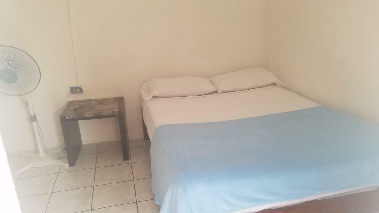 Luna International Hostel Estelí Exteriör bild